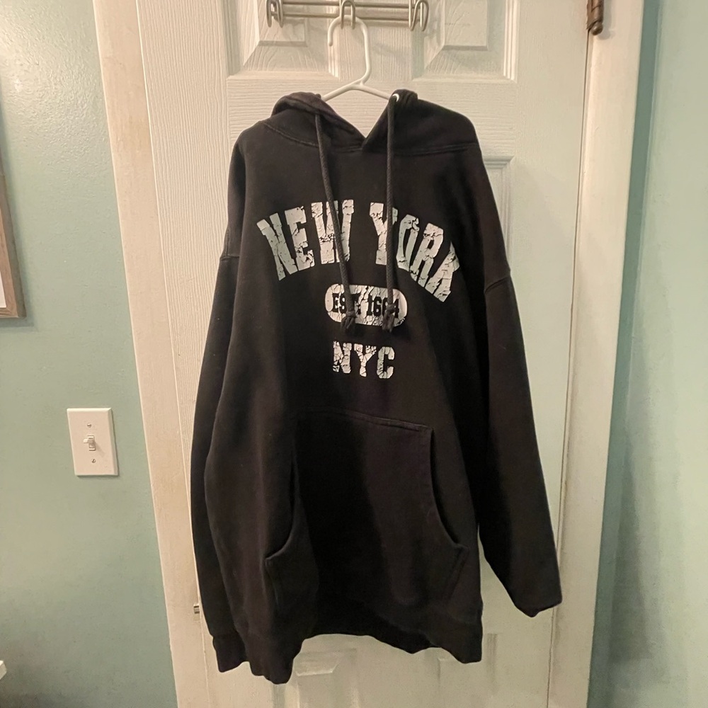 ‘90s Style Black Graphic Hoodie, Women’s Large